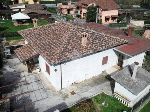 casa indipendente in vendita a Valmontone