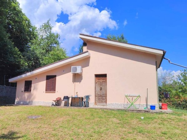 casa indipendente in vendita a Valmontone