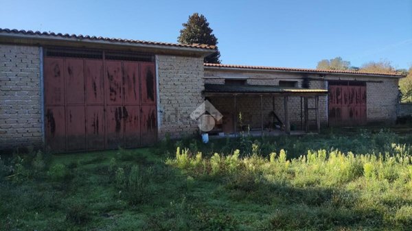 locale di sgombero in vendita a Valmontone