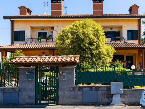 casa indipendente in vendita a Valmontone