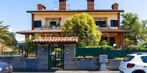 casa indipendente in vendita a Valmontone
