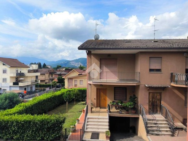casa indipendente in vendita a Valmontone