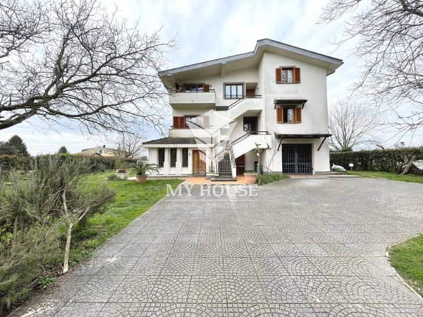 casa indipendente in vendita a Valmontone