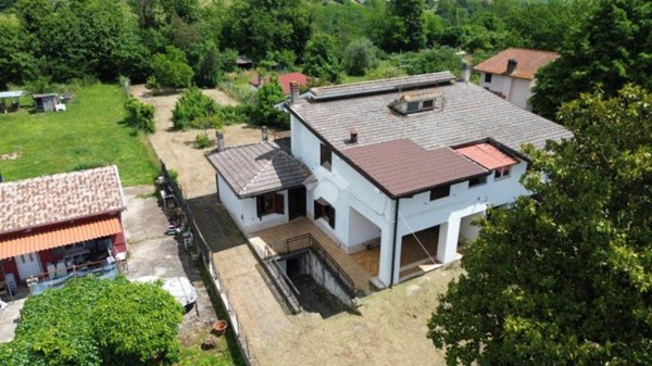 casa indipendente in vendita a Valmontone