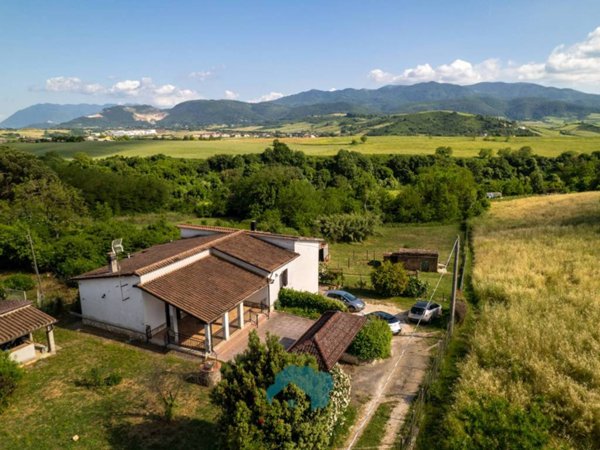 casa indipendente in vendita a Valmontone