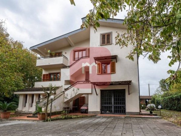 casa indipendente in vendita a Valmontone
