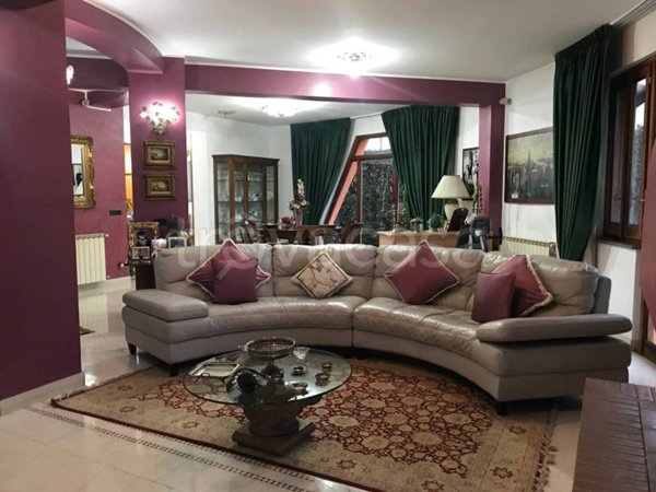 casa indipendente in vendita a Valmontone
