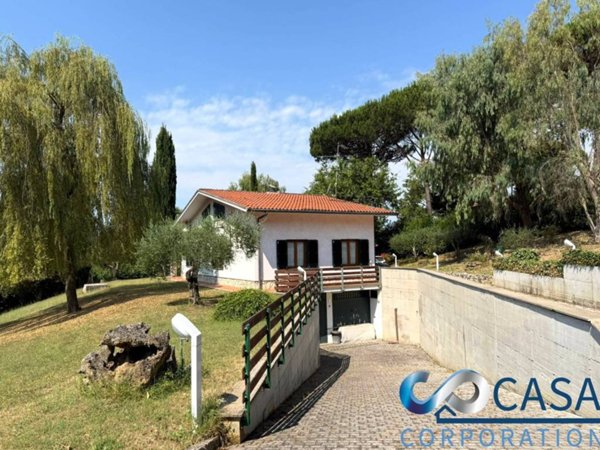 casa indipendente in vendita a Valmontone