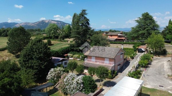 casa indipendente in vendita a Valmontone