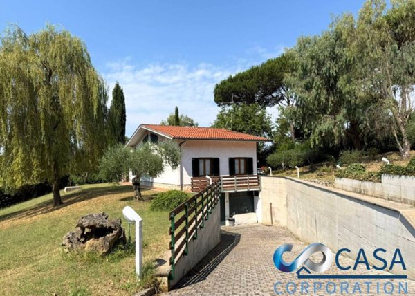 casa indipendente in vendita a Valmontone