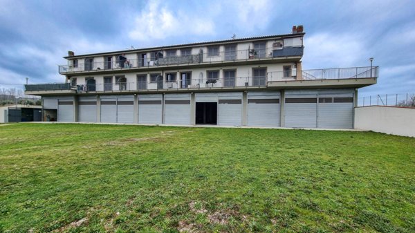 locale commerciale in vendita a Valmontone