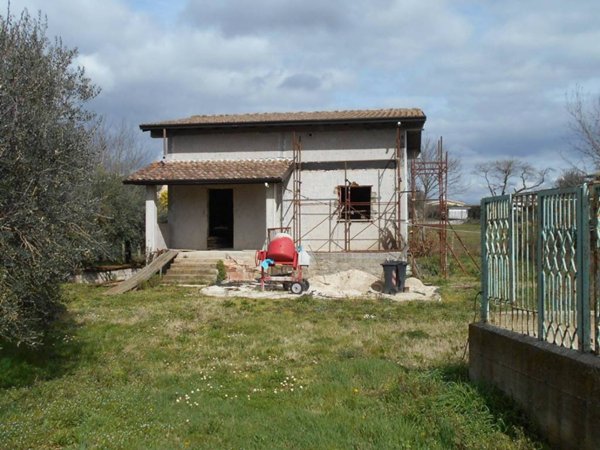casa indipendente in vendita a Valmontone