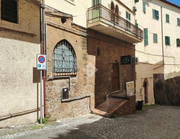 locale commerciale in vendita a Valmontone