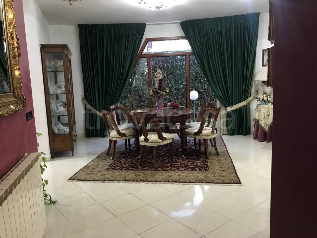 casa indipendente in vendita a Valmontone