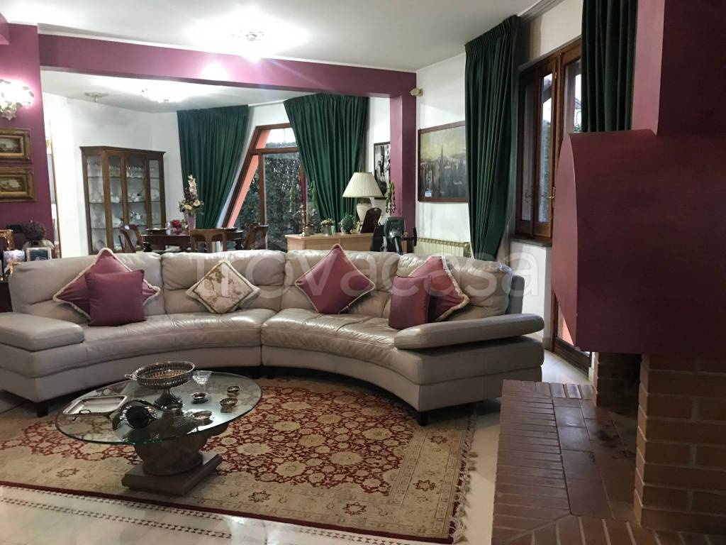 casa indipendente in vendita a Valmontone