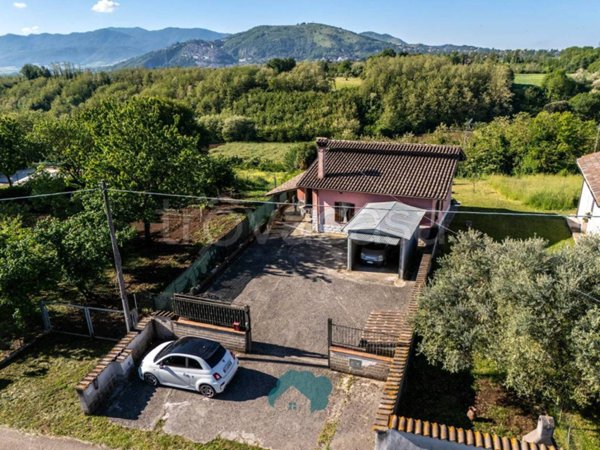 casa indipendente in vendita a Valmontone