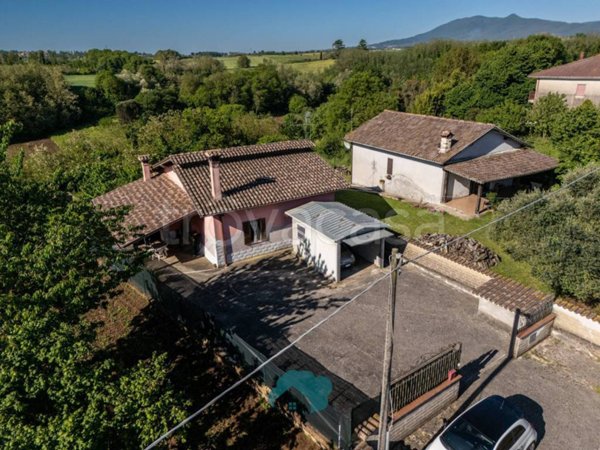 casa indipendente in vendita a Valmontone