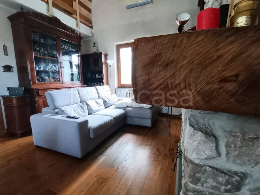 casa indipendente in vendita a Valmontone