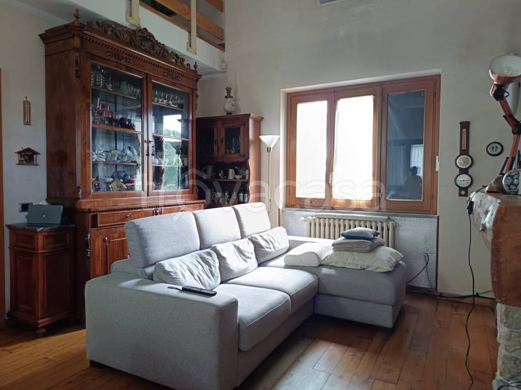 casa indipendente in vendita a Valmontone