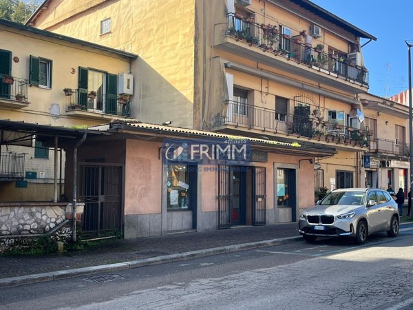 locale commerciale in vendita a Valmontone