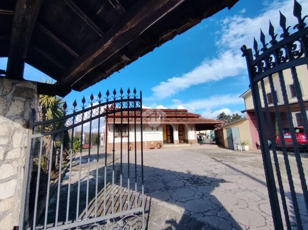 casa indipendente in vendita a Valmontone