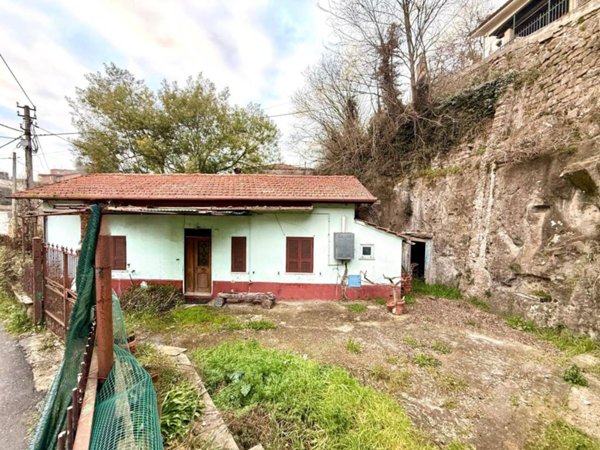 casa indipendente in vendita a Valmontone