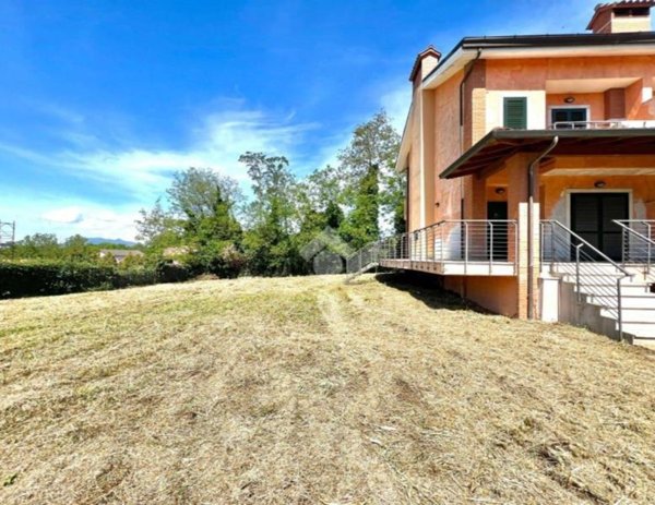 casa indipendente in vendita a Valmontone