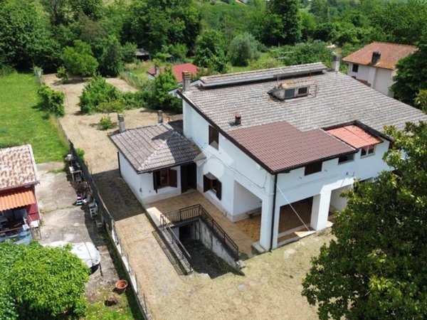 casa indipendente in vendita a Valmontone