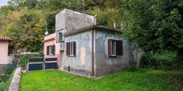 casa indipendente in vendita a Valmontone