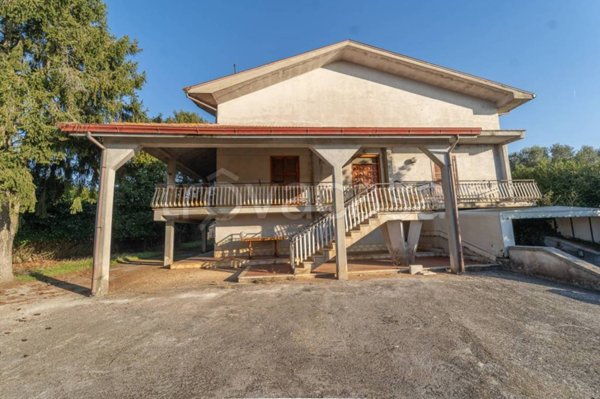 casa indipendente in vendita a Valmontone