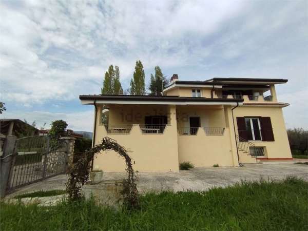 casa indipendente in vendita a Valmontone