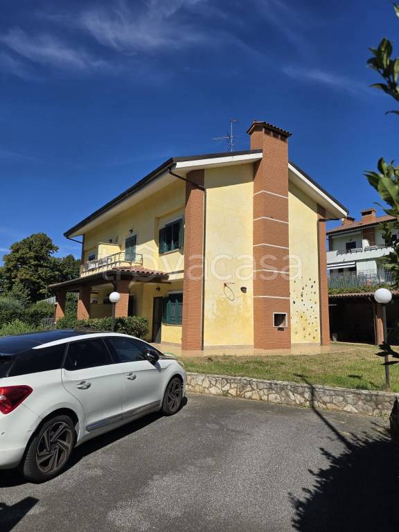 casa indipendente in vendita a Valmontone