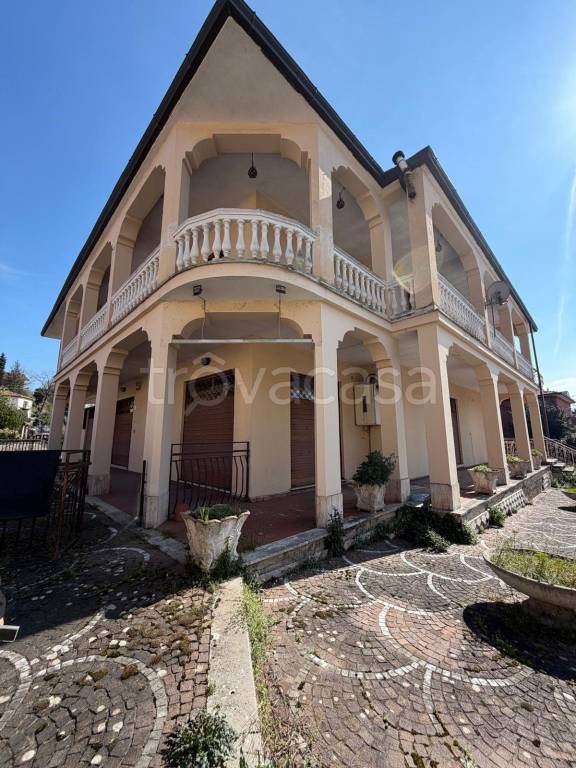 ufficio in vendita a Valmontone