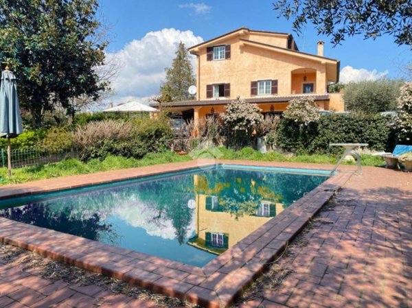 casa indipendente in vendita a Valmontone