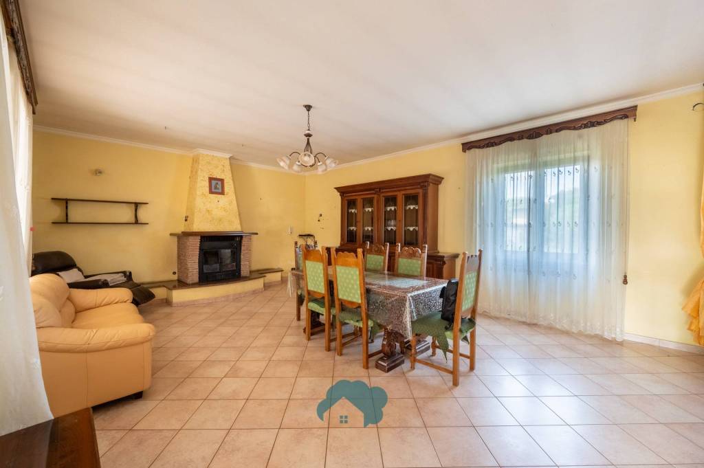 casa indipendente in vendita a Valmontone