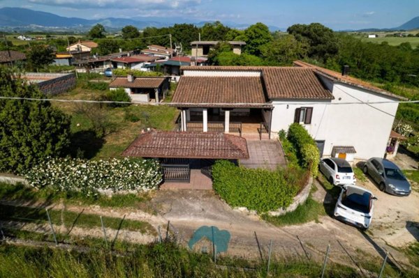 casa indipendente in vendita a Valmontone