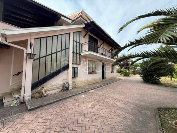 casa indipendente in vendita a Valmontone