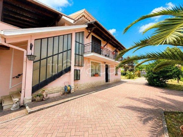 casa indipendente in vendita a Valmontone