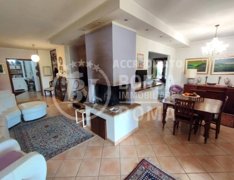 casa indipendente in vendita a Valmontone