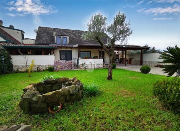 casa indipendente in vendita a Valmontone