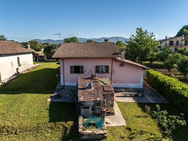 casa indipendente in vendita a Valmontone