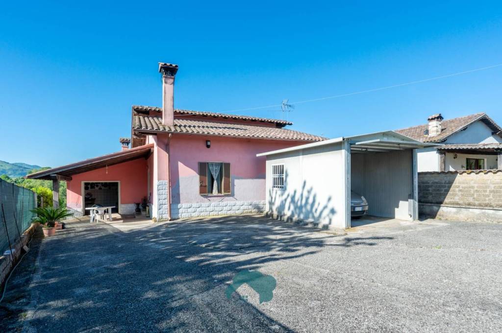 casa indipendente in vendita a Valmontone