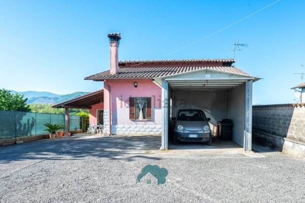 casa indipendente in vendita a Valmontone