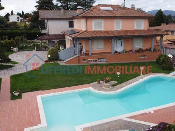 casa indipendente in vendita a Valmontone