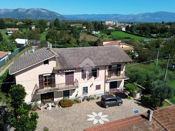 casa indipendente in vendita a Valmontone