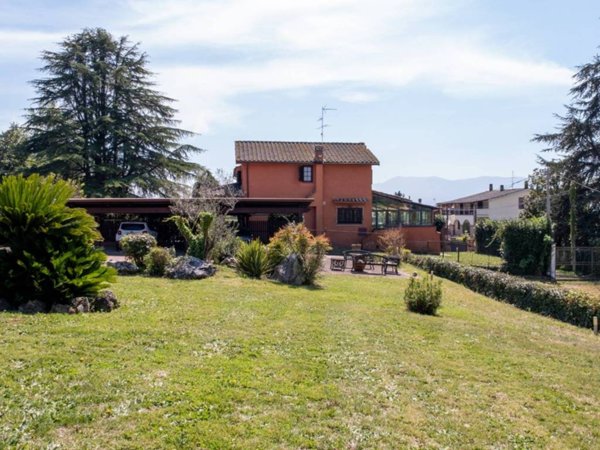 casa indipendente in vendita a Valmontone