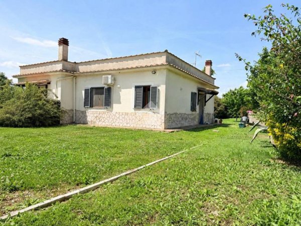 casa indipendente in vendita a Valmontone