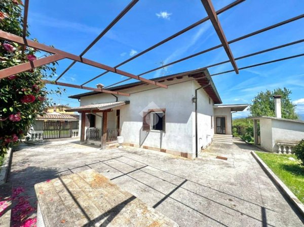 casa indipendente in vendita a Valmontone