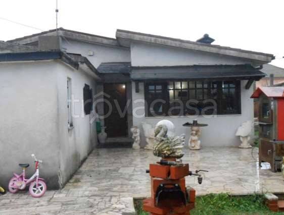 casa indipendente in vendita a Valmontone