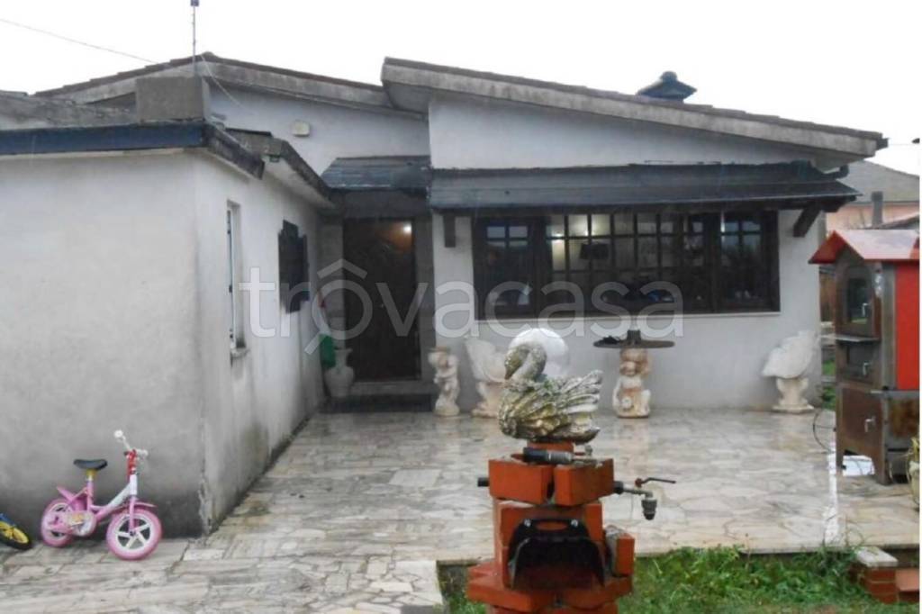 casa indipendente in vendita a Valmontone